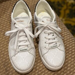 Valentino Sneakers